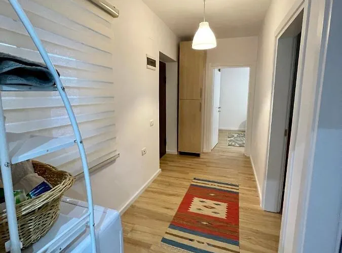 Elma's Center Of * Tirana